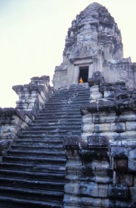 Cambodia_MonksAtAnkorWats2_ Cambodia_MonksAtAnkorWats2_
