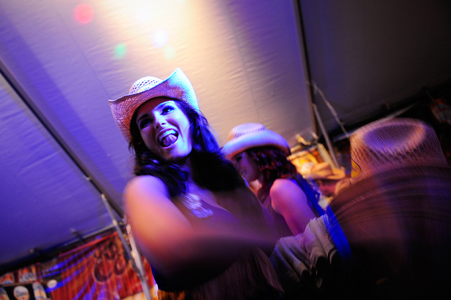 0717_CJ_RODEONIGHTLIFE_3104